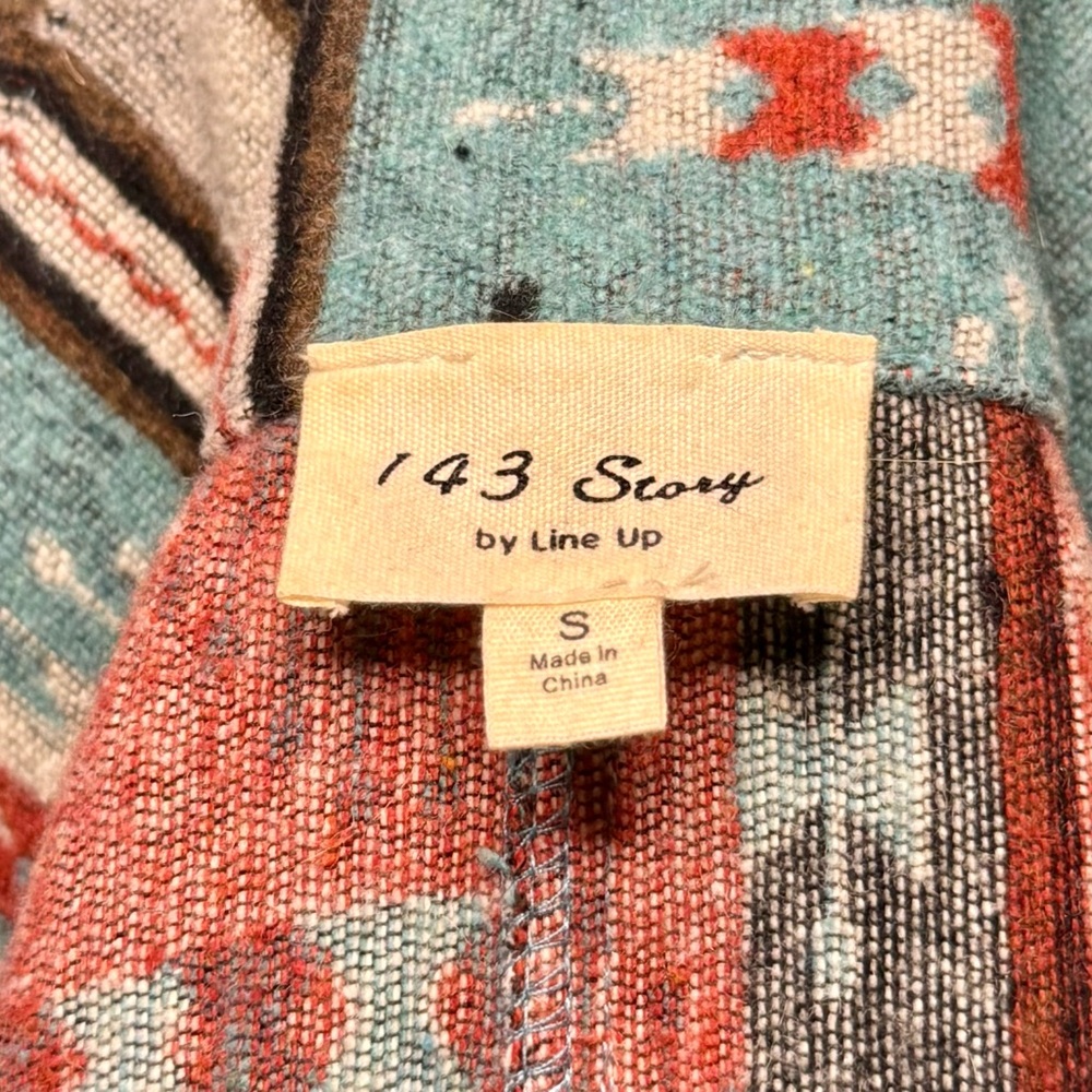 1.4.3. Story by Line Up Turquoise & Red Combo Patterned Optional Cinch S Jacket - Picture 4 of 4
